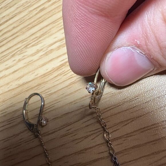 Vintage Black Faceted Stone Dangle Earrings – Chain-Wrapped Drop Design (9.75g) - Picture 6 of 7